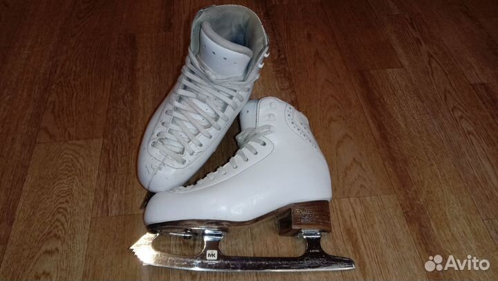 Фигурные коньки risport rf3 pro 220