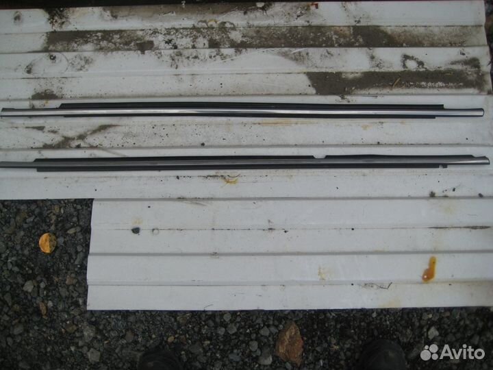 Накладка Toйота авенсис 250