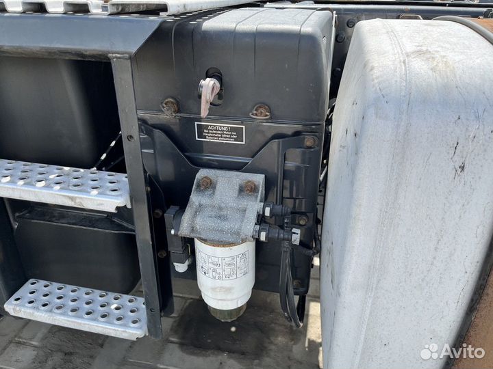 Ящик акб Man TGX