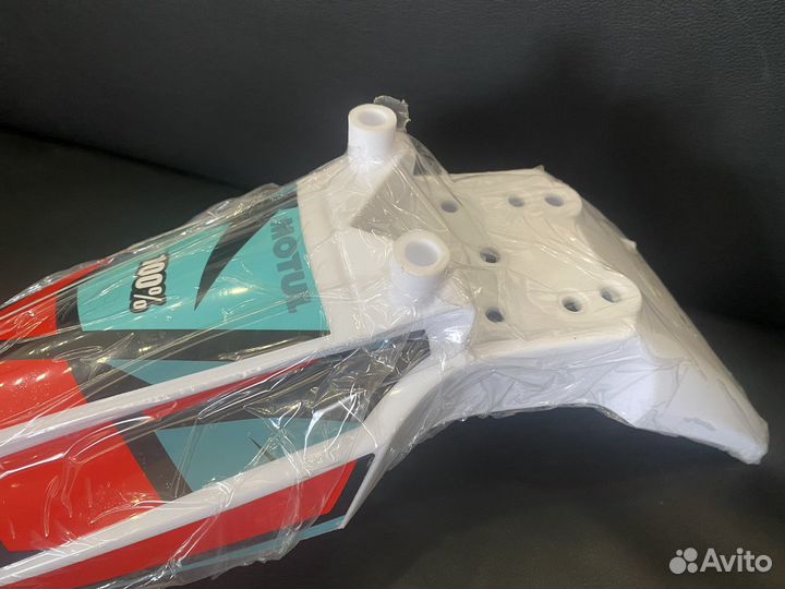 Крыло переднее Regulmoto Seven Medalist