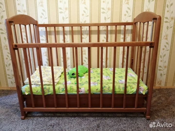 Кроватка для малыша