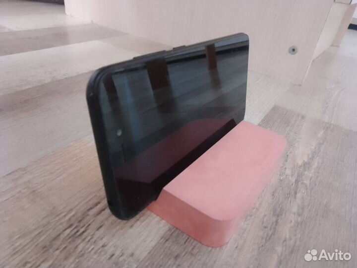 Подставка для телефона, карточек, визиток