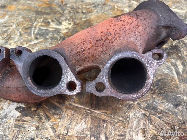 Выпускной коллектор Jaguar XF X250 2011 8W939431BB