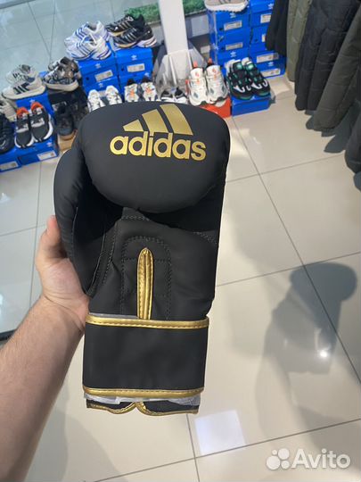 Боксерские перчатки 10 oz adidas