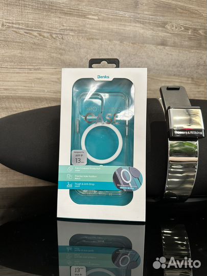 Чехол на iPhone 13