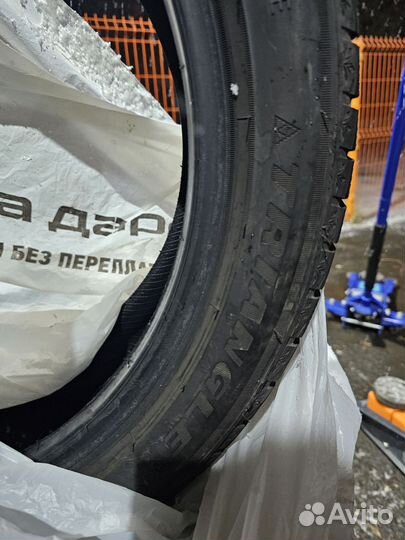 Triangle Snowlink TWT02 225/45 R18