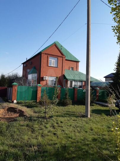 Дом 194,5 м² на участке 17,5 сот.