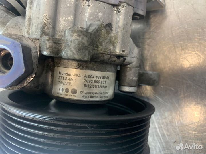 Насос гидроусилителя руля Mercedes S-Class W221