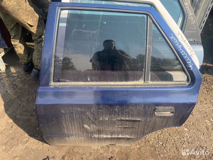 Дверь задняя левая Шкода Фелиция