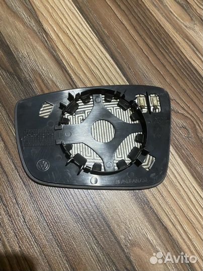 Зеркало на Volksvagen polo