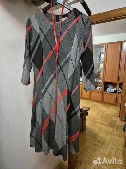 Платье женское теплое 48