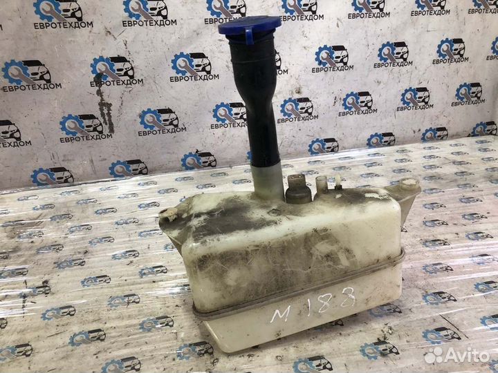 Бачок омывателя Volvo 850 1996