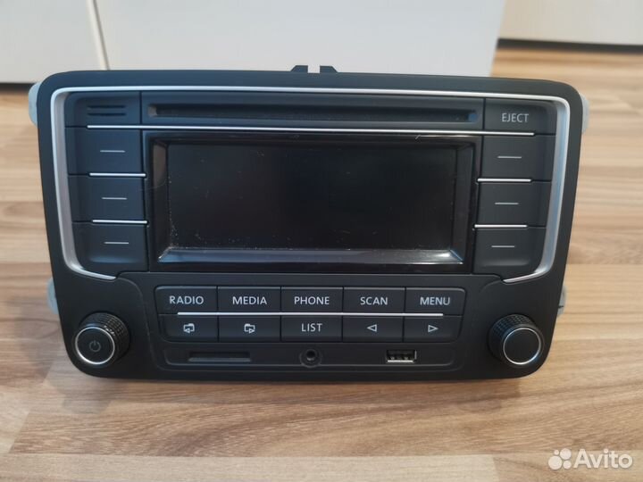 Головное устройство VW Jetta 6