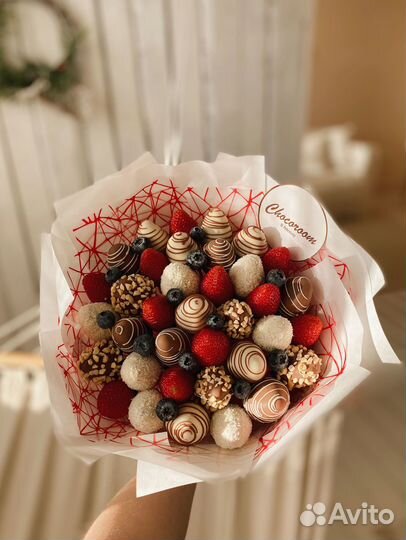 Букет клубники в шоколаде «Фантазия»