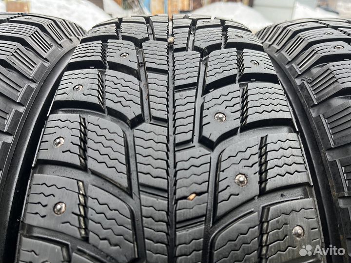 Зима Michelin 205/70 R15 + Диски Нива Шевинива