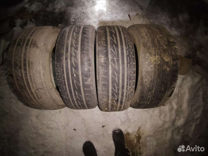 Bridgestone Playz PZ-1 215/60 R16