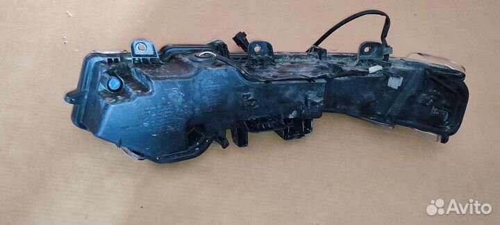 Поворотник левый Lexus NX200