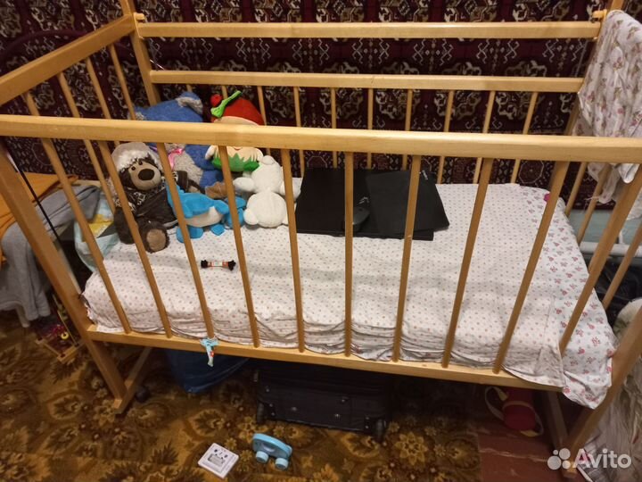 Детская кроватка