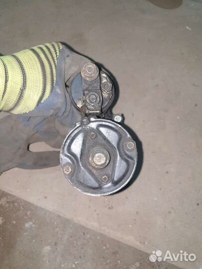 Стартер на митцубиси carisma 1.6