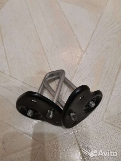 Bmw X1 G01 G30 X5 g05 x6 G06 крючок капота