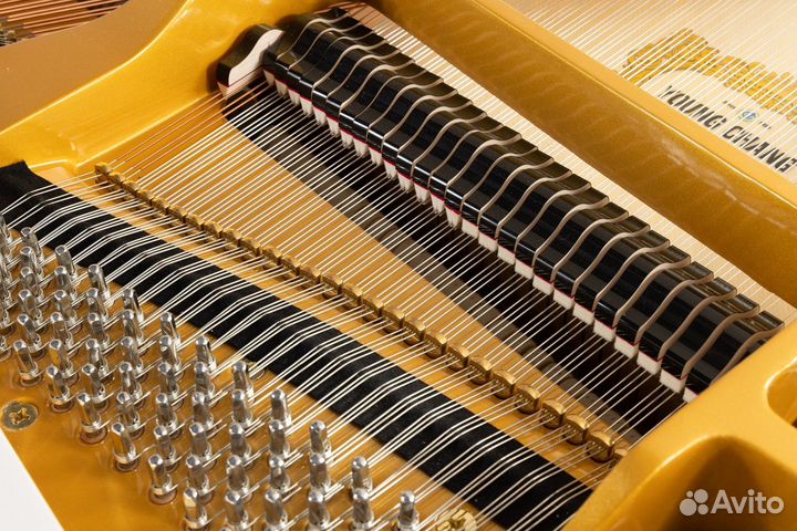 Акустический рояль Young Chang YC168E WHP под зака