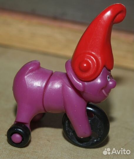 Игрушка киндер гном на колесах (2001)