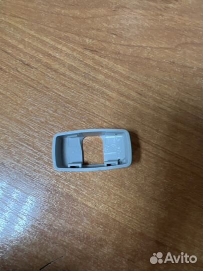 Колпачок кронштейна козырька VAG