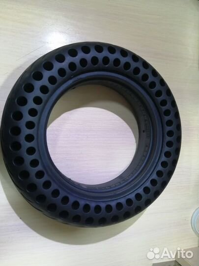 Покрышка бескамерная на электросамокат 10.0x2.75