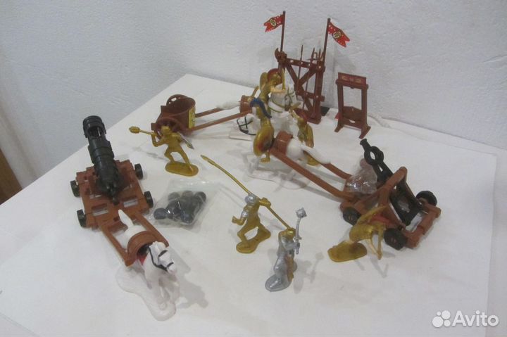 Солдатики. Римляне, индейцы, крестоносцы, сарацины