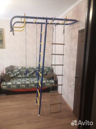 Шведская стенка с турником бу