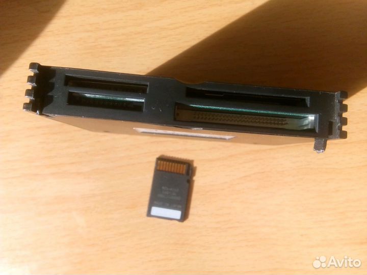 Usb Card Reader+ Memory Stick produo 2GB sony