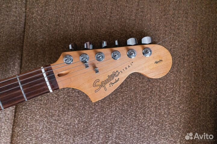 Fender squier affinity stratocaster SSS