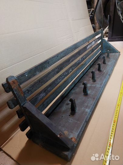 Вешалка настенная деревянная старинная