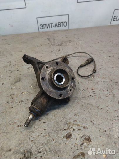 Кулак поворотный передний правый Peugeot 3008 1.6