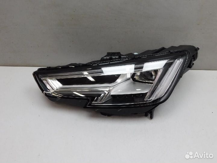 Фара левая Audi A4/RS4