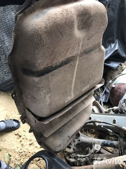 Бак на Лансер 10