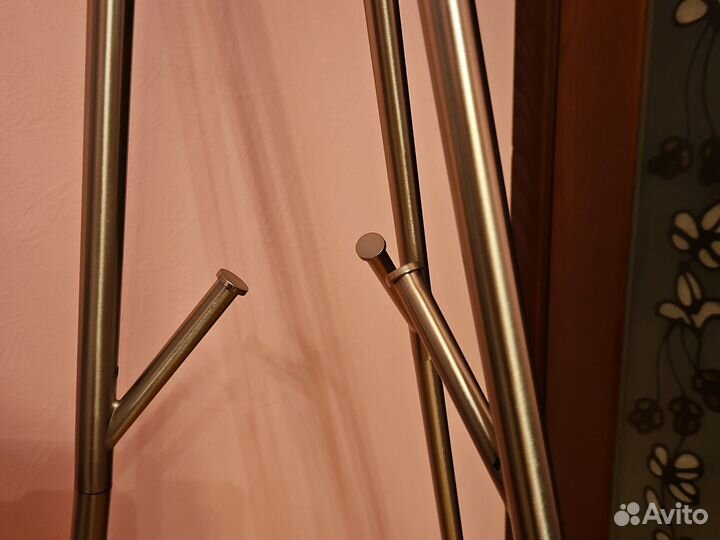 Вешалка для одежды напольная