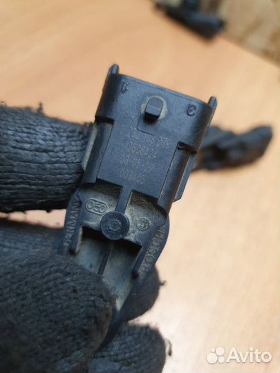 Датчик положения распредвала Cadillac Cts II LP1