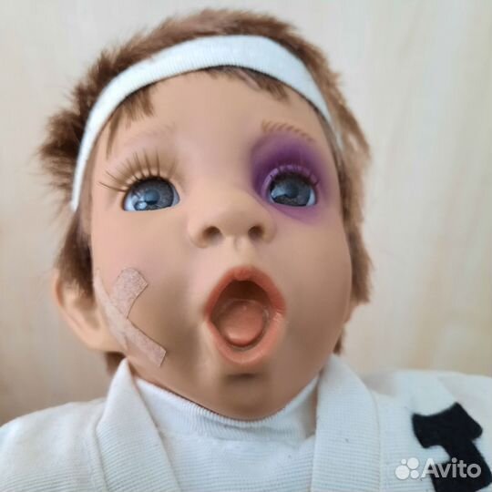 Характерная испанская кукла - мальчишка каратист