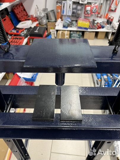 Пресс-рама под бутылочный домкрат Optimus 12 т