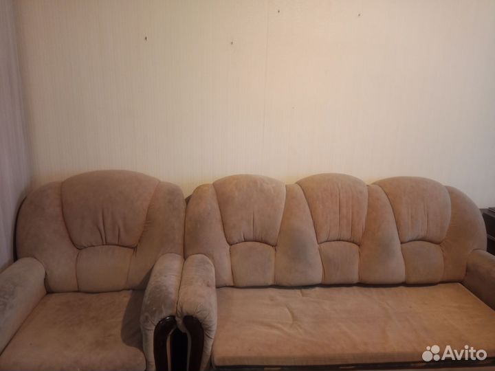 Диван, два кресла,тумба под телевизор