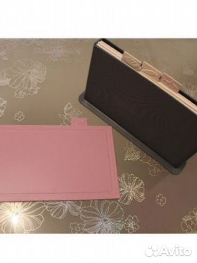 Набор разделочных досок на подставке