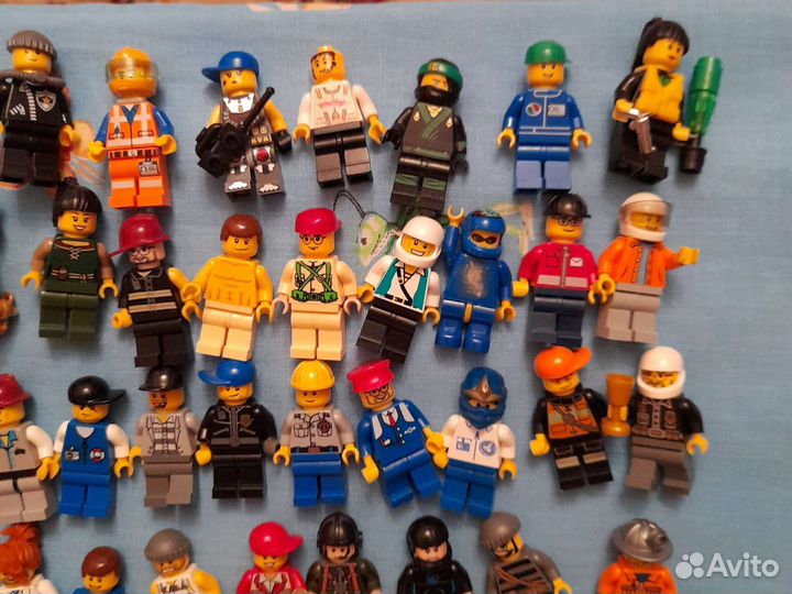 Лего фигурки 42 шт