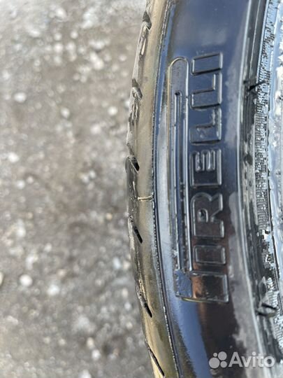 Pirelli P Zero 235/35 R19