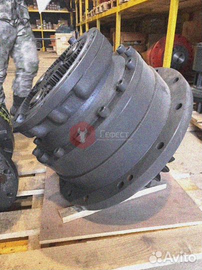 Поворотный редуктор Doosan S250LC-5 2101-1025J