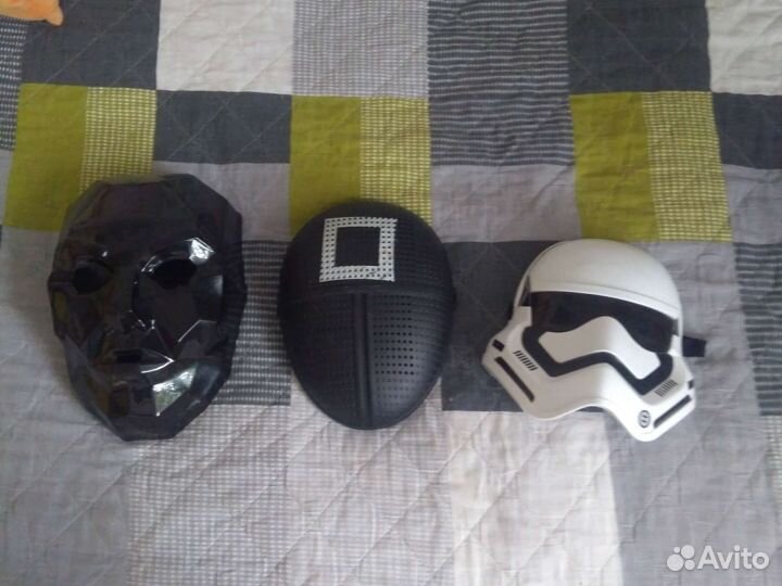 Маски игрушечные