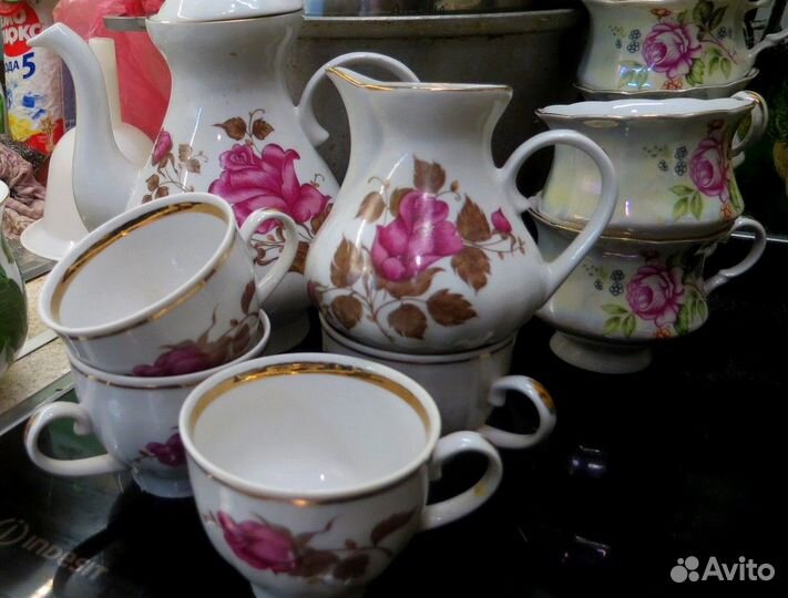 Фарфоровая посуда и хрусталь