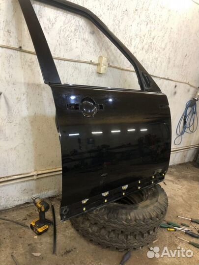 Дверь передняя правая Discoveri 3 2007 г