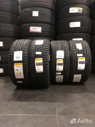 Pirelli Winter Sottozero 3 245/40 R20 и 275/35 R20 99V