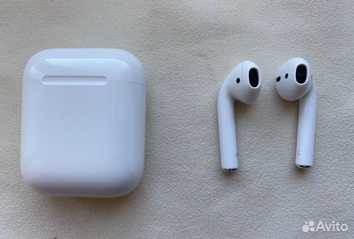 Apple AirPods 2